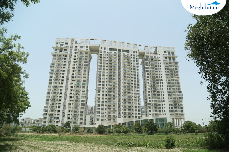 4  BHK - 3350 sqft