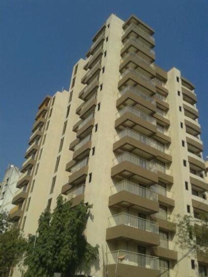 2  BHK - 865 sqft