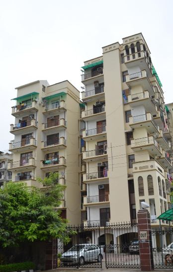 4  BHK - 2450 sqft