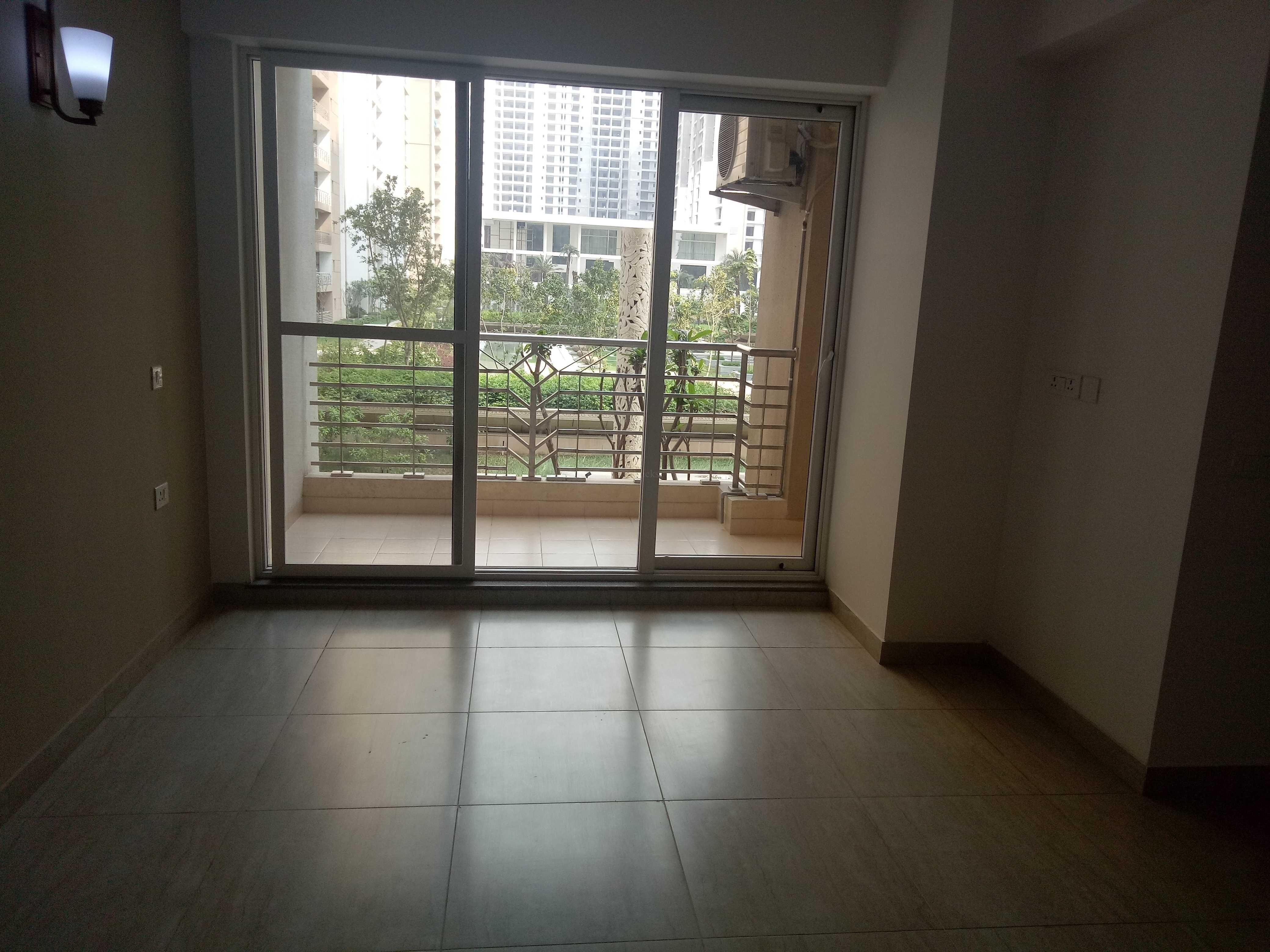 4  BHK - 2300 sqft